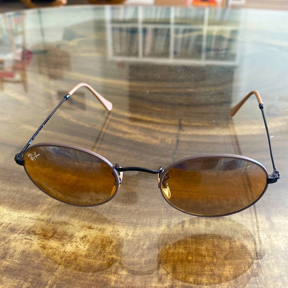 Vintage rare 90’s style Rayban sunglasses in Nude.
